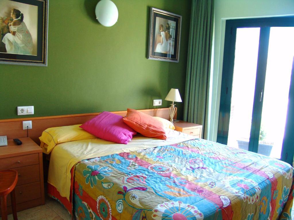 Hotel Pinxo Santa Coloma De Farners Zimmer foto